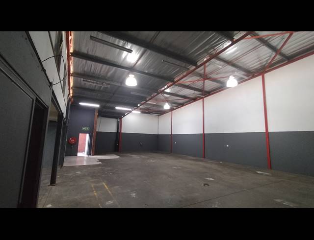 433M² STORAGE UNIT TO LET IN SPRINGFIELD PARK